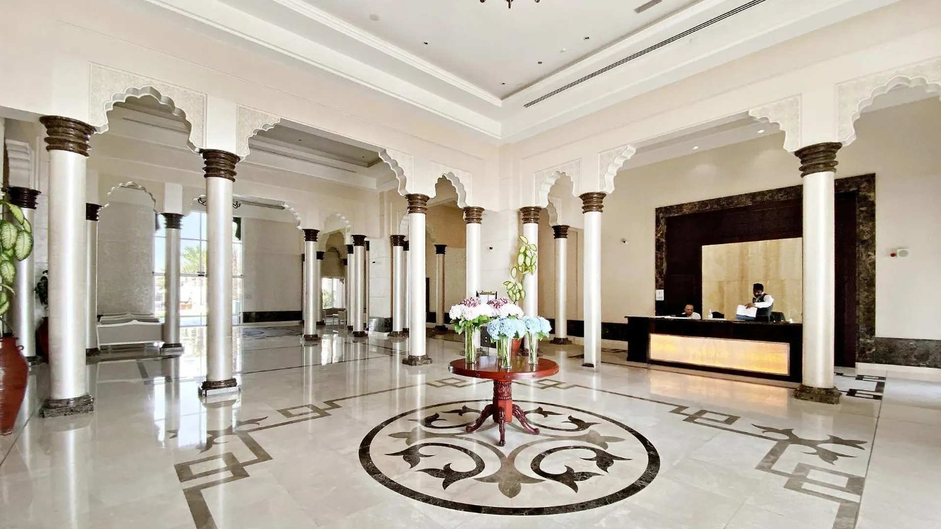 Apartment Vayk - Luxurious 1 Bedroom With Private Beach Access In Palm Jumeirah Dubai