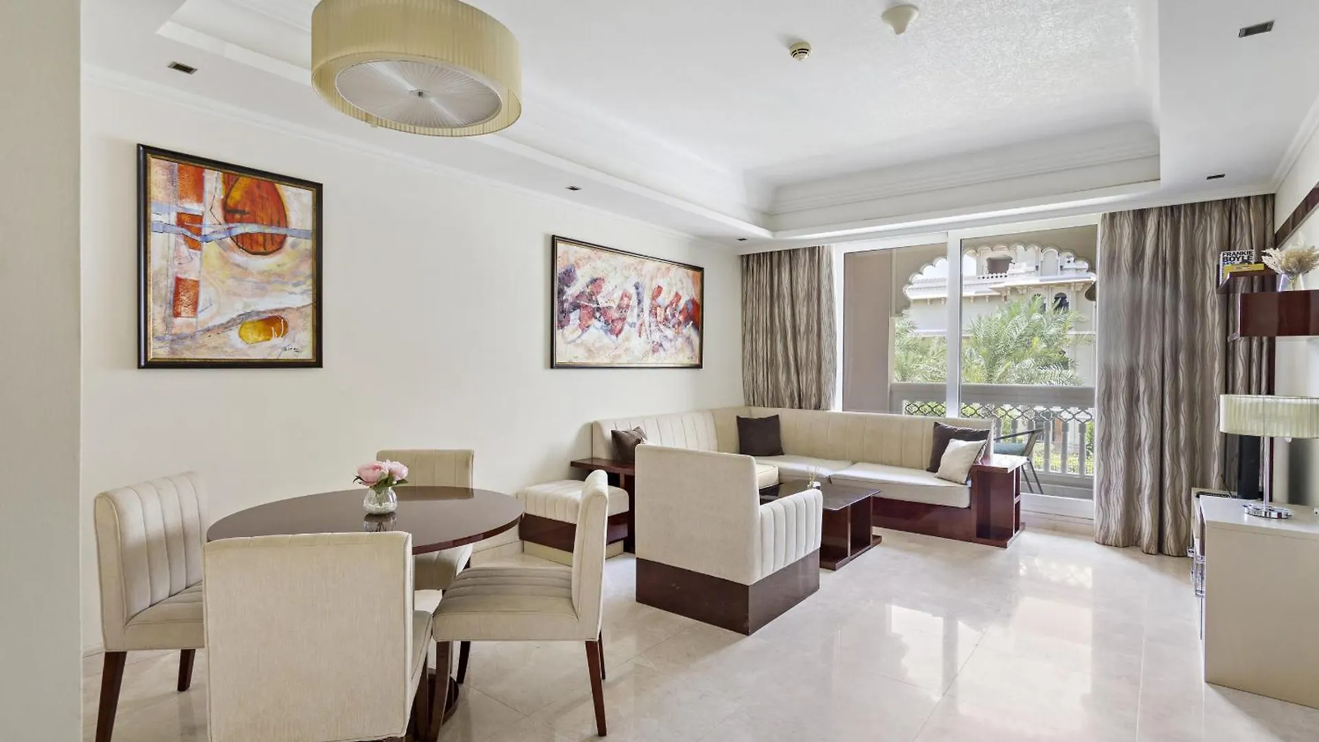 Vayk - Luxurious 1 Bedroom With Private Beach Access In Palm Jumeirah Dubai